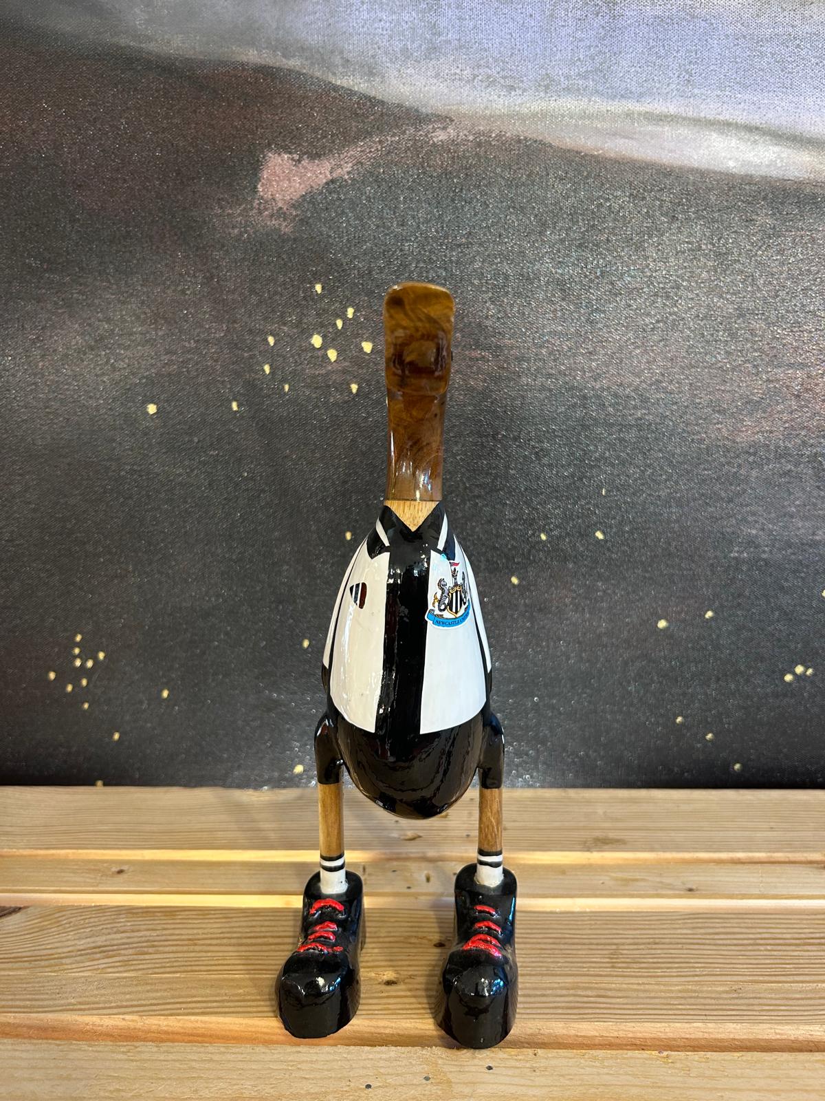 Newcastle wooden duck 26cm